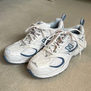 New Balance Walk Fit sneakers 9.5 NWOT